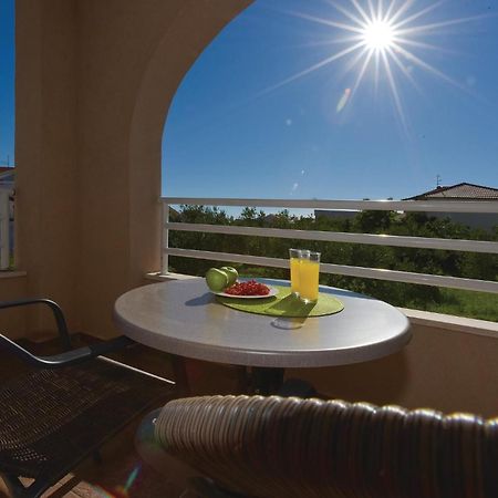 Gorgeous Apartment In Vodice With Kitchen Dış mekan fotoğraf